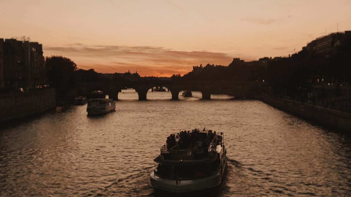 Com col·laborar TikTok bloggers dEspanya amb anunciants dIrlanda el 2025
