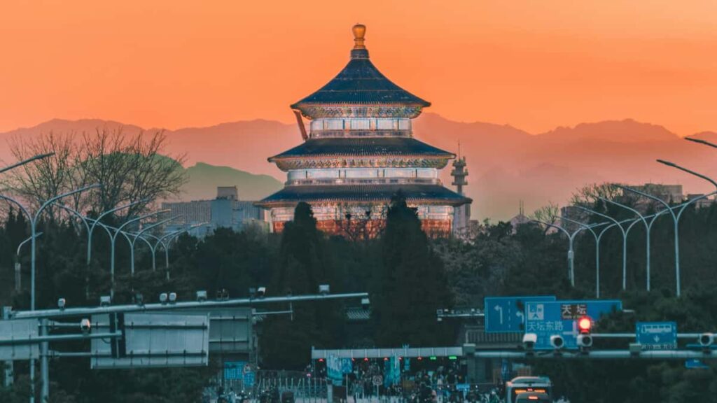 Guia practica per a creadors d'Espanya: estrategia pas a pas per trobar, contactar i negociar acords de tarifa fixa amb marques d'Eslovaquia a Instagram.