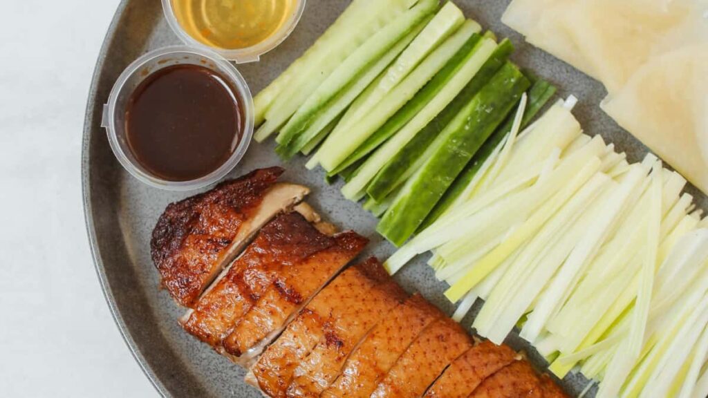 Guia practica per a anunciants d'Espanya: com identificar, contactar i patrocinar creadors japonesos a Pinterest per contingut 'behindthescenes'.