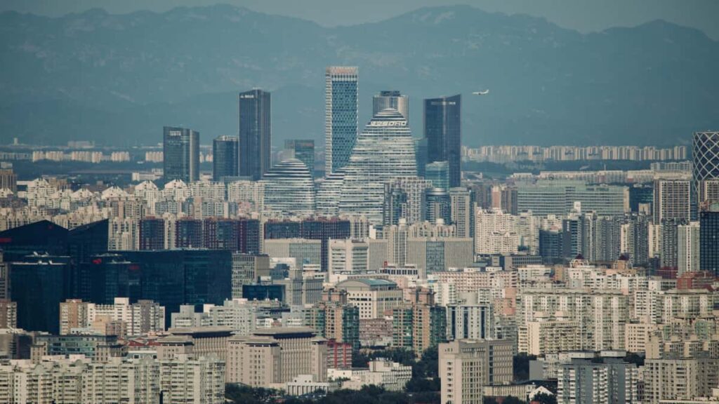 Guia practica per a anunciants a Espanya: com identificar, valorar i contractar creators colombians d'Apple Music per patrocinar contingut darrere les cameres.