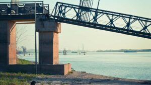 Guia practica per a anunciants espanyols: com detectar, avaluar i contractar creators d'Amazon als Emirats Arabs Units que converteixen seguidors en compres reals.