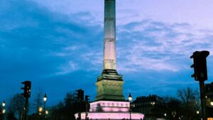 Guia practica per a creadors i marques a Espanya: com contactar marques sueques a Twitter i fer destacar must-have items amb storytelling i microcampanyes socials.