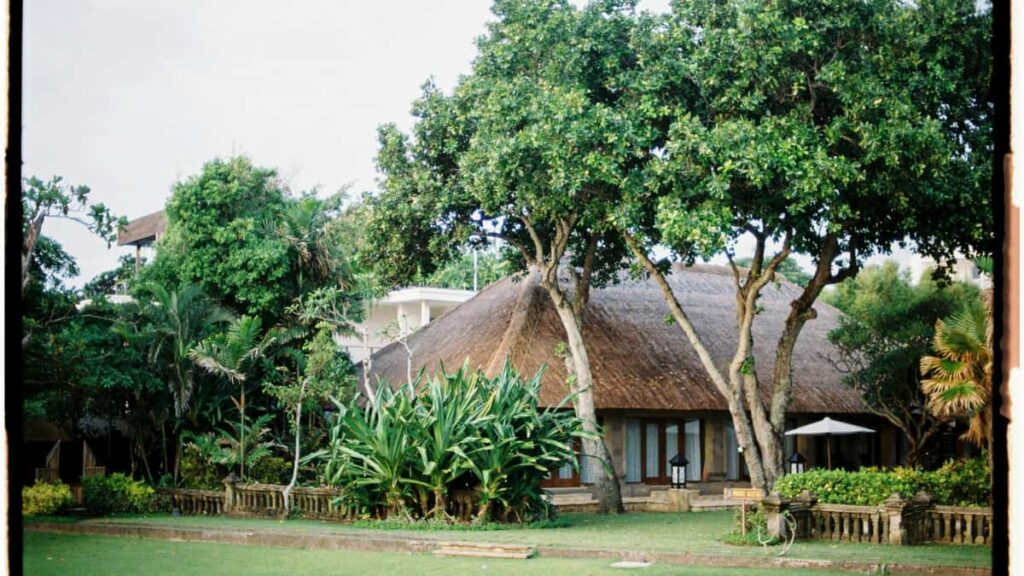 Guia practica per a creadors d'Espanya que volen arribar a marques d'Austria a LinkedIn per compartir beforeandafter. Estrategies locals, exemples, plantilles i riscos.