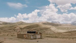 Guia practica per a anunciants a Espanya: com identificar, contactar i treballar amb creadors russos a Roposo per impulsar vendes en la teva botiga online.